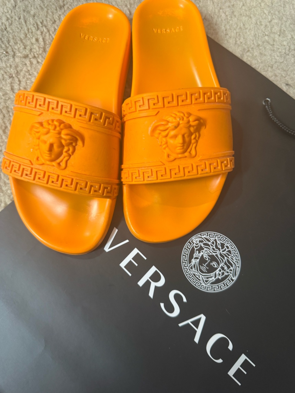 Versace 💯% Authentic Iconic Medusa luxurious flip-flops slipper sandals. — EUC